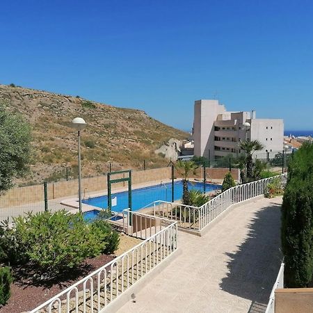 סנטה פולה Magnificent 3 Bedroom House Close To The Beach With Community Swimming Pool מראה חיצוני תמונה