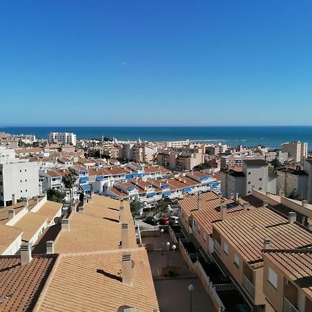 סנטה פולה Magnificent 3 Bedroom House Close To The Beach With Community Swimming Pool מראה חיצוני תמונה