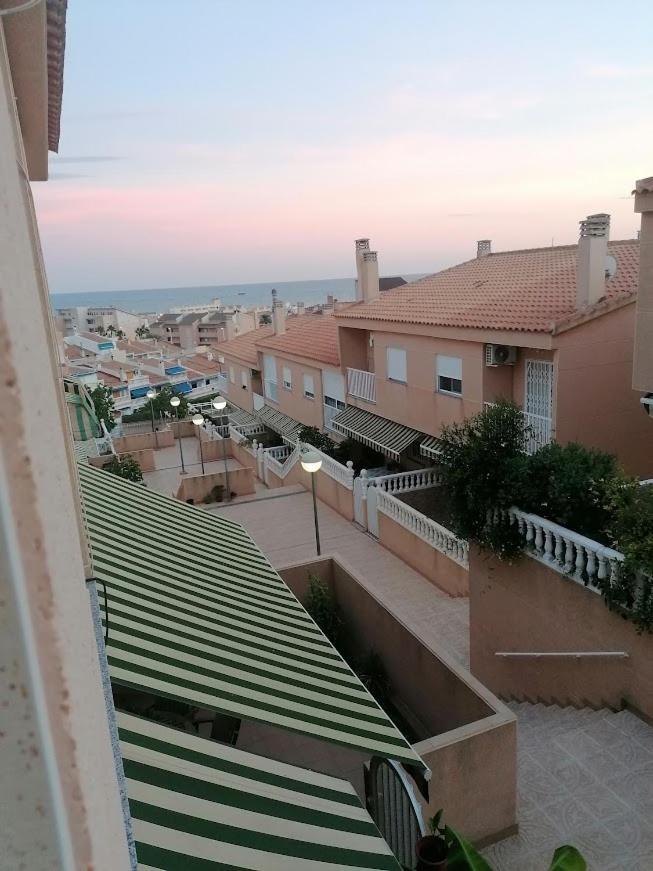 סנטה פולה Magnificent 3 Bedroom House Close To The Beach With Community Swimming Pool מראה חיצוני תמונה